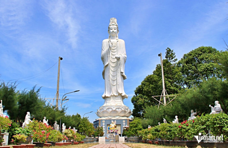 exploring-200-year-old-artifacts-in-long-ans-iconic-pagoda-43cb1fda966049ff9628ce9cdcf236d9-2188