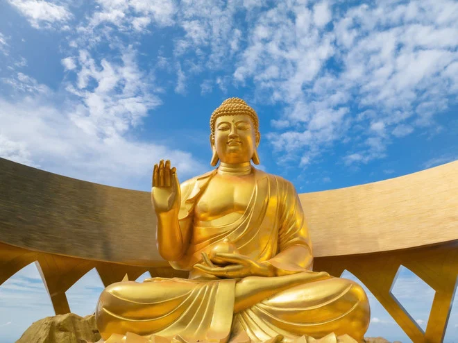 1765615793358_duc-phat-cau-na-ham