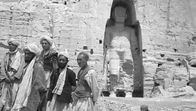 CH-NB_-_Afghanistan,_Bamiyan,_Bamyan_(Bamian)-_Menschen_-_Annemarie_Schwarzenbach_-_SLA-Schwarzenbach-A-5-20-174_(cropped)_0